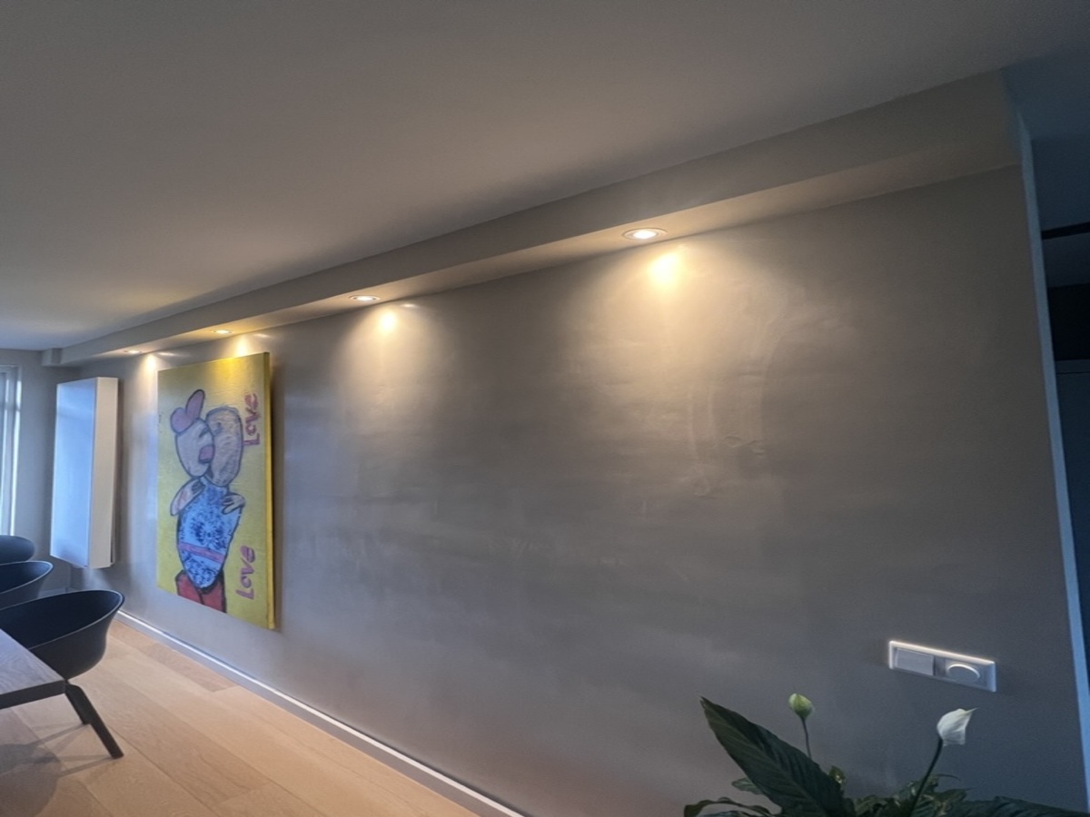 Opgeleverd project koof met spots